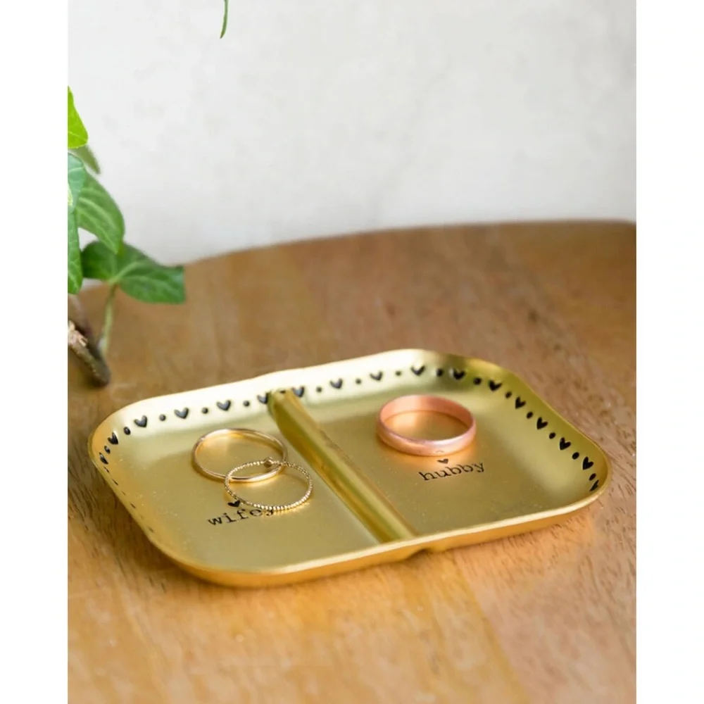Francesca’s Natural Life Wifey Hubby Trinket Dish
